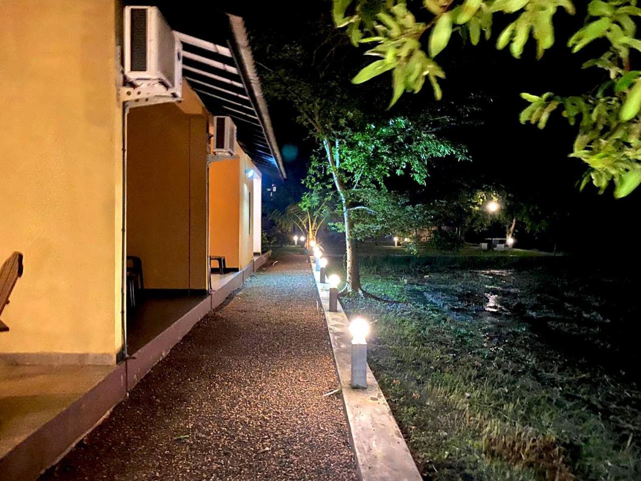 Athyantha Resort Anuradhapura Zewnętrze zdjęcie