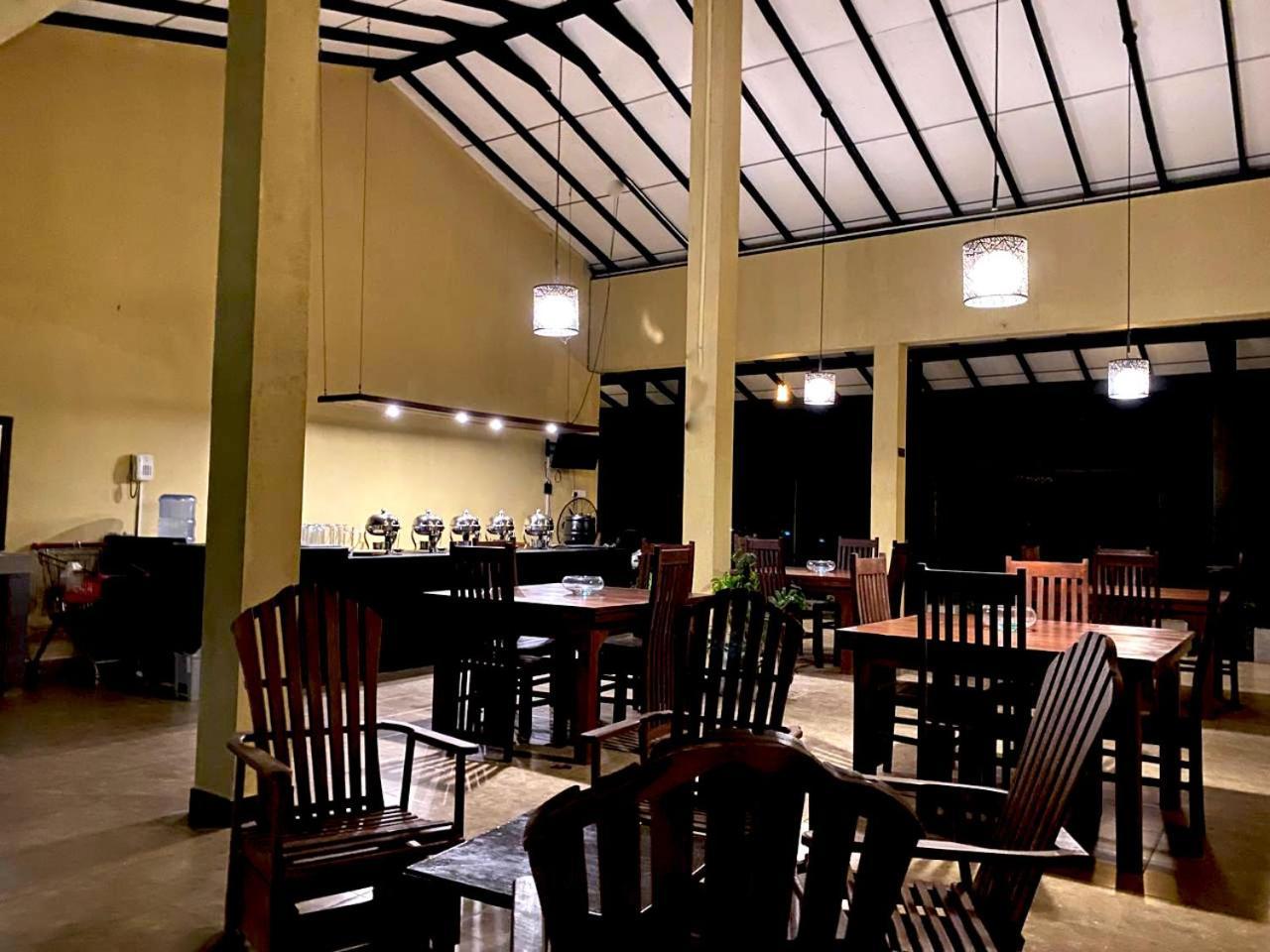 Athyantha Resort Anuradhapura Zewnętrze zdjęcie