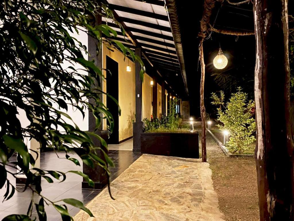 Athyantha Resort Anuradhapura Zewnętrze zdjęcie
