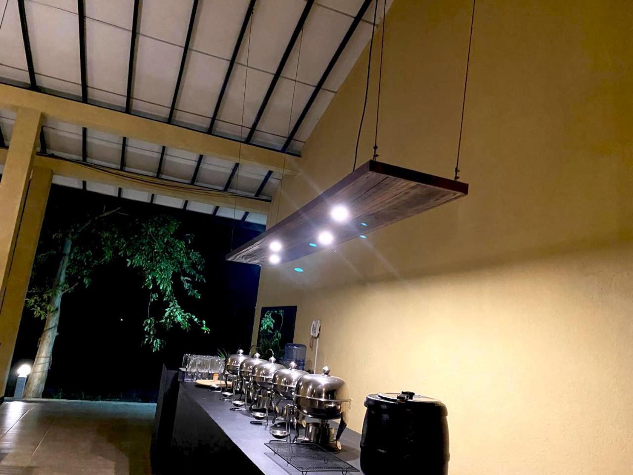 Athyantha Resort Anuradhapura Zewnętrze zdjęcie